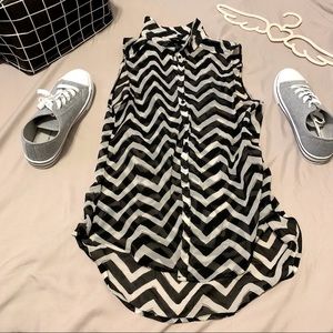 🚨ALL MUST GO!🚨 Zig Zag Shirt